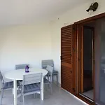 Leona Apartment Pirovac
