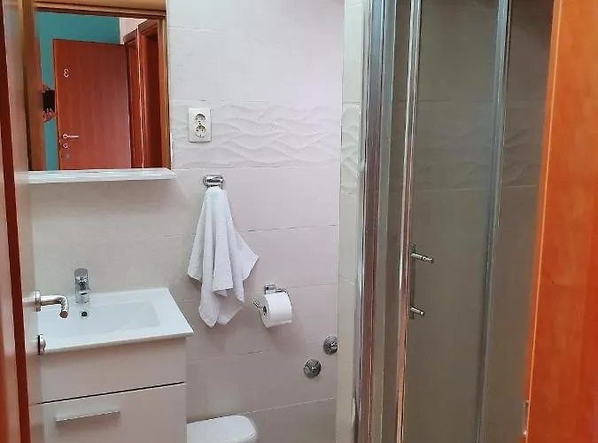 Leona * بيروفاتش