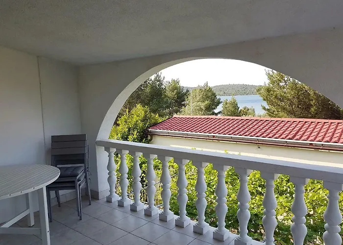 Leona * بيروفاتش